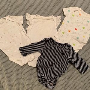 Bundle: Baby Gap Onesies